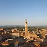 Loft Vicolo Di Vallepiatta 2 Min Piazza Del Campo Con Parcheggio Apartment