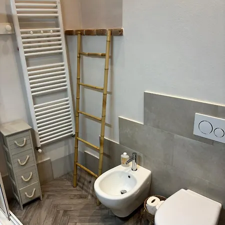 Loft Vicolo Di Vallepiatta 2 Min Piazza Del Campo Con Parcheggio Apartment Siena